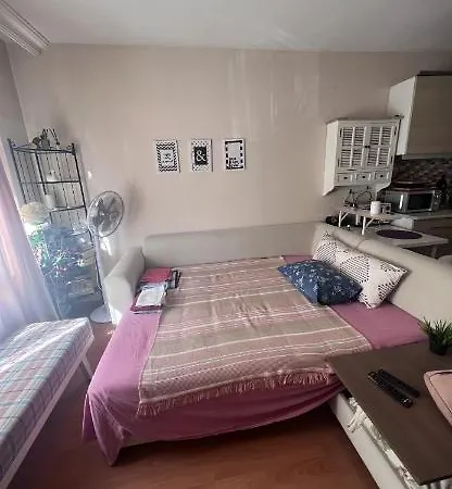 Apartment Bahcelievler Grandbazaar,spicebazaartram 10 Min,metrobus15min Istanbul